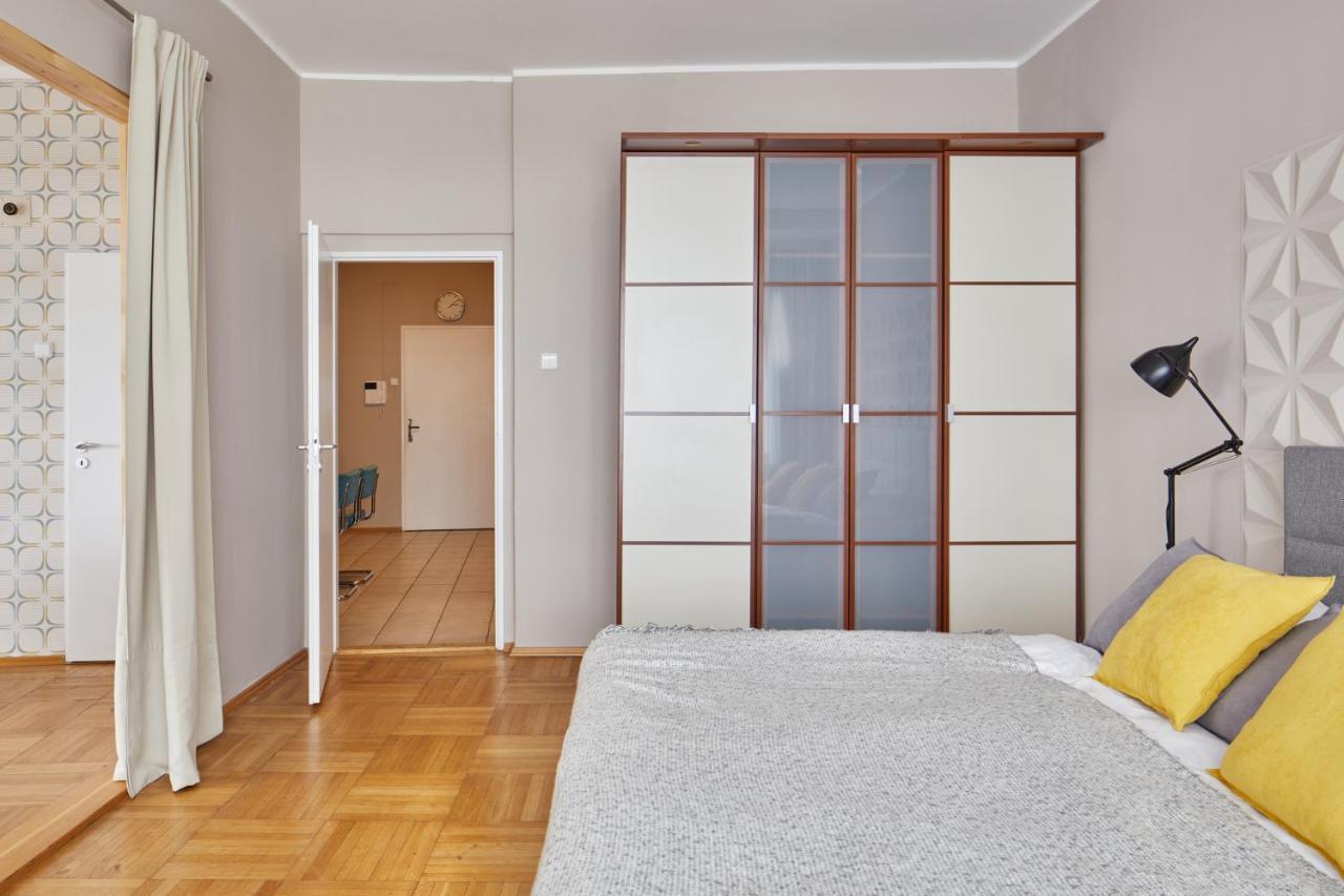 Prague Days - Modern Apt W Retro Elements - New Town Экстерьер фото